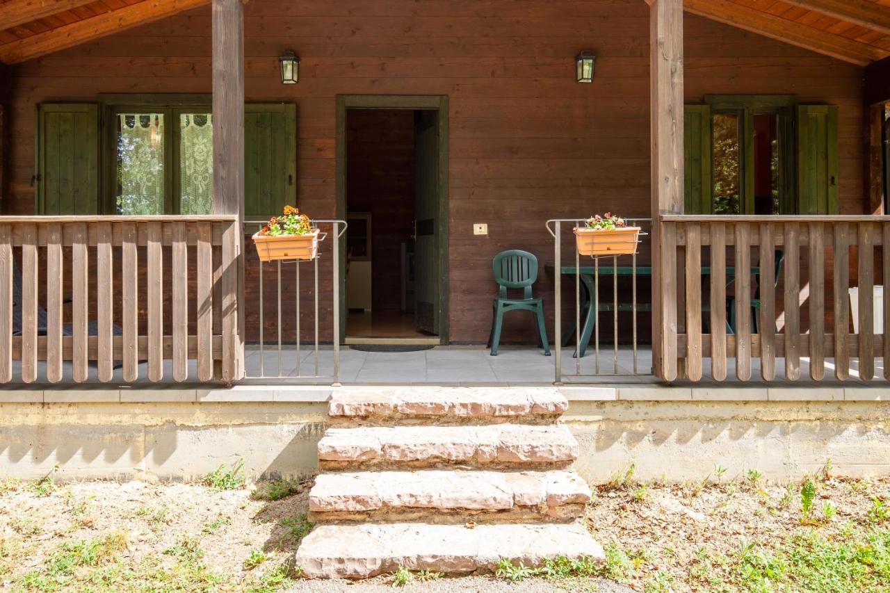 Villaggio Anemone - Chalet Mirtillo Capanne di Sillano Εξωτερικό φωτογραφία