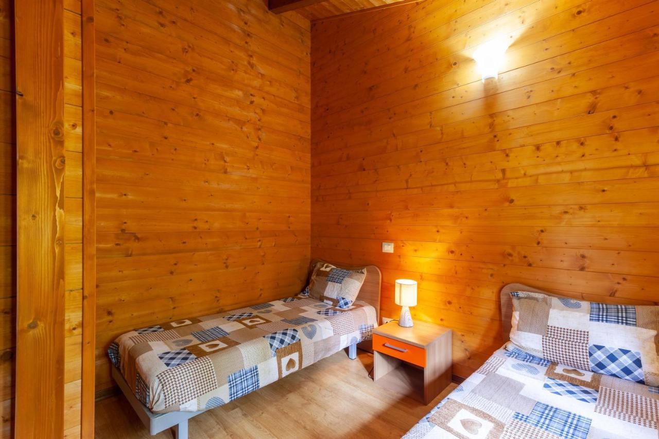 Villaggio Anemone - Chalet Mirtillo Capanne di Sillano Εξωτερικό φωτογραφία