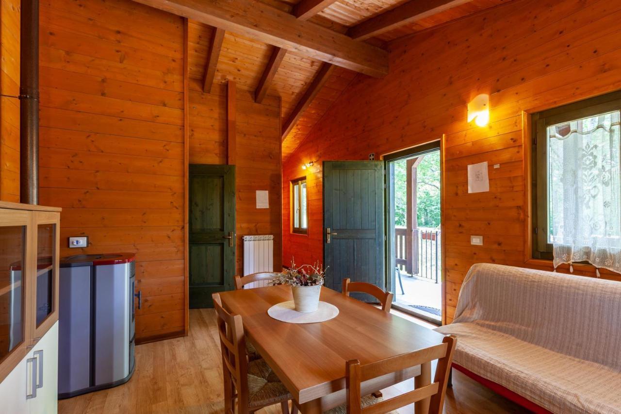 Villaggio Anemone - Chalet Mirtillo Capanne di Sillano Εξωτερικό φωτογραφία