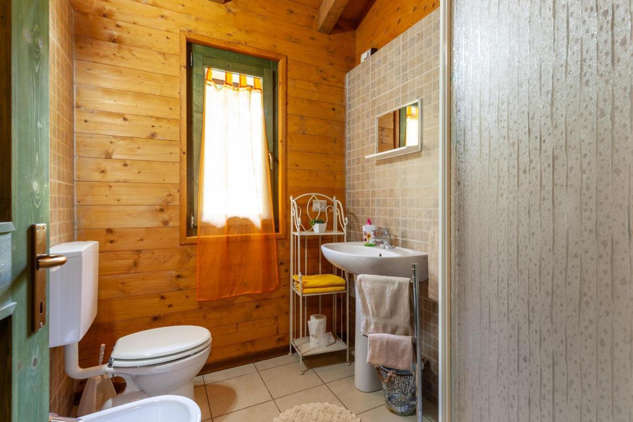 Villaggio Anemone - Chalet Mirtillo Capanne di Sillano Εξωτερικό φωτογραφία