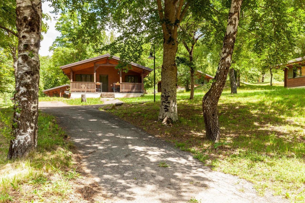 Villaggio Anemone - Chalet Mirtillo Capanne di Sillano Εξωτερικό φωτογραφία